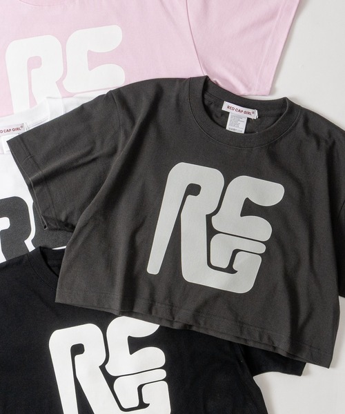 Red Cap Girl(レッドキャプガール)の「【a-r】〔RedCapGirl/レッドキャップガール〕RCGロゴプリント ショート丈Tシャツ レディース クロップド(Tシャツ/カットソー・レディース・グレー系2/ブラック系2/ブラック系1/ホワイト系1/ピンク系1/ホワイト系2/グレー系1/ピンク系2・LARGE/MEDIUM)」の5枚目の写真