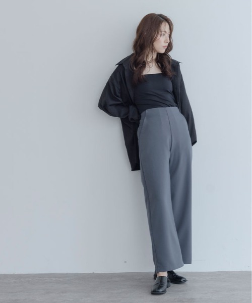 maviru(マヴィル)の「ゆったりなのに、すっきり見える。タック オーバーサイズ シャツ(シャツ/ブラウス・レディース・ブルーグレー/オフホワイト/ブラック・FREE)」の14枚目の写真