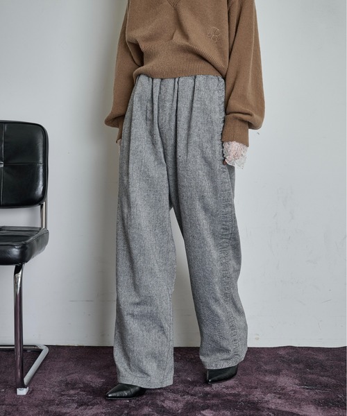 THE YOn(ザヨン)の「サイドギャザーツイードパンツ(その他パンツ・レディース・ブラウン/グレー・M/S)」の2枚目の写真