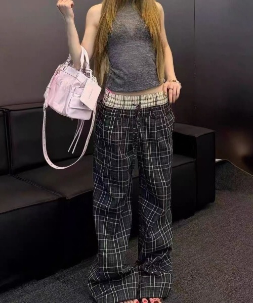 FreeZone(フリーゾーン)の「ダブルウエスト切り替え シワ感チェックワイドパンツ(スウェットパンツ・メンズ・ブラック・SMALL/MEDIUM/LARGE)」の18枚目の写真
