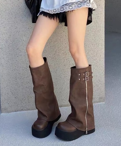 Vipoa(ヴィポア)の「Volume cover long boots(ブーツ・レディース・ブラック/ブラウン・SMALL/MEDIUM/LARGE)」の2枚目の写真