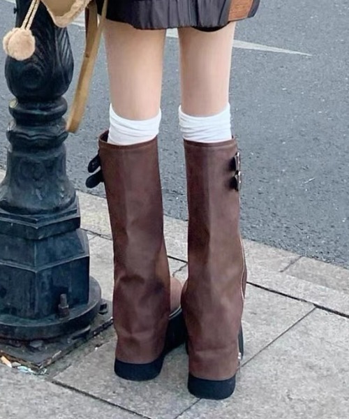 Vipoa(ヴィポア)の「Volume cover long boots(ブーツ・レディース・ブラック/ブラウン・SMALL/MEDIUM/LARGE)」の13枚目の写真