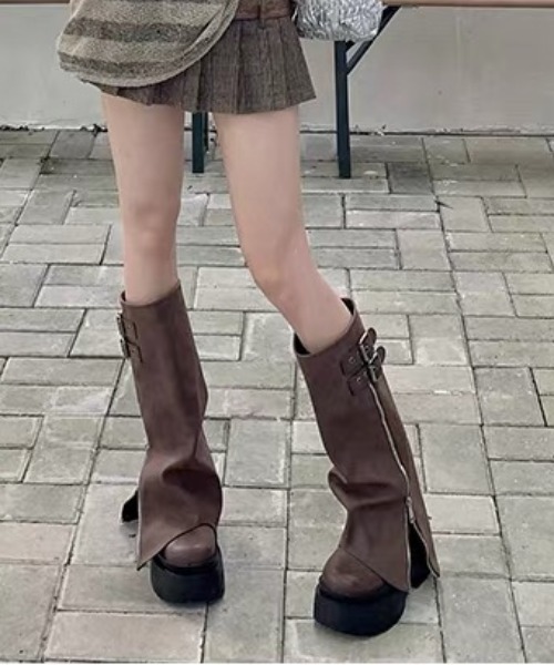 Vipoa(ヴィポア)の「Volume cover long boots(ブーツ・レディース・ブラック/ブラウン・SMALL/MEDIUM/LARGE)」の15枚目の写真