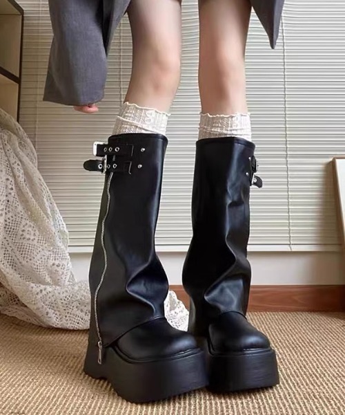 Vipoa(ヴィポア)の「Volume cover long boots(ブーツ・レディース・ブラック/ブラウン・SMALL/MEDIUM/LARGE)」の17枚目の写真