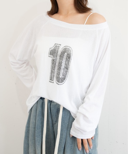 bashful base Oriental(バッシュフルベースオリエンタル)の「【bbO】ルーズネックナンバリングクロップドロンT(Tシャツ/カットソー・レディース・レッド/ホワイト/ブラック・FREE)」の2枚目の写真