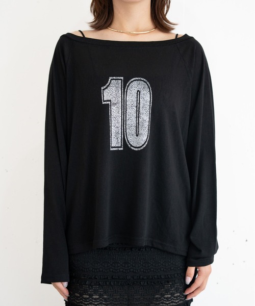 bashful base Oriental(バッシュフルベースオリエンタル)の「【bbO】ルーズネックナンバリングクロップドロンT(Tシャツ/カットソー・レディース・レッド/ホワイト/ブラック・FREE)」の1枚目の写真