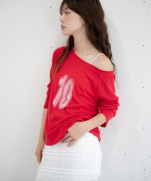 bashful base Oriental(バッシュフルベースオリエンタル)の「【bbO】ルーズネックナンバリングクロップドロンT(Tシャツ/カットソー・レディース・レッド/ホワイト/ブラック・FREE)」の18枚目の写真