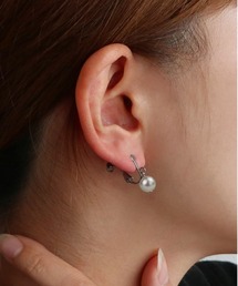 Seashore Uwajima Akoya Pearls（シーショアウワジマアコヤシンジュ）の「あこや真珠 イヤリング スイングデザイン（イヤリング）」
