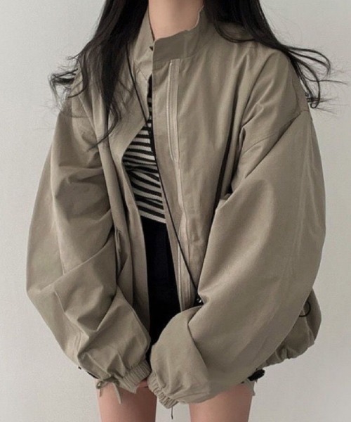 NANEA(ナネア)の「ハイネックブルゾン(ブルゾン・レディース・ブラック/カーキ・MEDIUM/LARGE)」の1枚目の写真