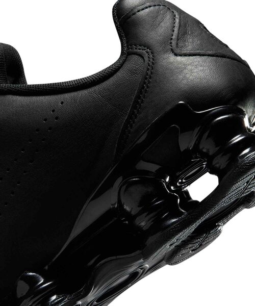 NIKE（ナイキ）の「ナイキ ショックス TL SE メンズシューズ / Nike Shox TL SE Men's Shoes IR2097-001 Black（スニーカー・メンズ・ブラック・28.5/29.5/29/27.5/30/27/26.5/26/25.5/28/25/24.5/24）」の4枚目の写真