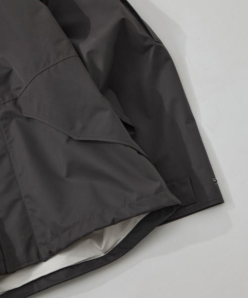 nanamica(ナナミカ)の「【nanamica/ナナミカ】2L GORE-TEX Cruiser Jacket(マウンテンパーカー・メンズ・ブラック/ダークグレー・L/M)」の17枚目の写真