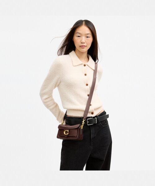 COACH(コーチ)の「ソフト タビー ショルダー バッグ 20(ショルダーバッグ・レディース・ブラウン系その他・ONE)」の2枚目の写真