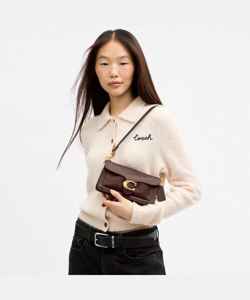 COACH(コーチ)の「ソフト タビー ショルダー バッグ 20(ショルダーバッグ・レディース・ブラウン系その他・ONE)」の3枚目の写真