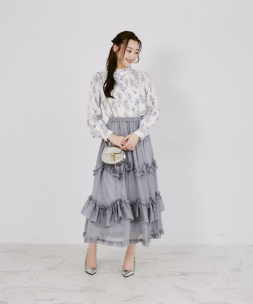 tocco closet(トッコ クローゼット)の「【ZOZO限定】パール×チェーンフリルネックアソートパターンブラウス(シャツ/ブラウス・レディース・ブラック/ホワイト/オフホワイト/ネイビー・M)」の5枚目の写真