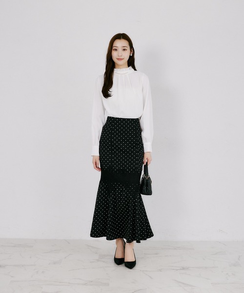 tocco closet(トッコ クローゼット)の「【ZOZO限定】パール×チェーンフリルネックアソートパターンブラウス(シャツ/ブラウス・レディース・ブラック/ホワイト/オフホワイト/ネイビー・M)」の10枚目の写真