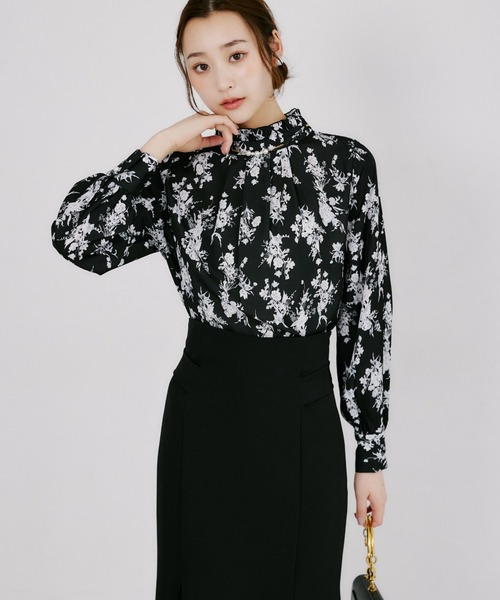 tocco closet(トッコ クローゼット)の「【ZOZO限定】パール×チェーンフリルネックアソートパターンブラウス(シャツ/ブラウス・レディース・ブラック/ホワイト/オフホワイト/ネイビー・M)」の16枚目の写真