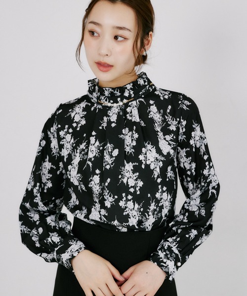 tocco closet(トッコ クローゼット)の「【ZOZO限定】パール×チェーンフリルネックアソートパターンブラウス(シャツ/ブラウス・レディース・ブラック/ホワイト/オフホワイト/ネイビー・M)」の17枚目の写真