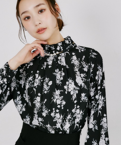 tocco closet(トッコ クローゼット)の「【ZOZO限定】パール×チェーンフリルネックアソートパターンブラウス(シャツ/ブラウス・レディース・ブラック/ホワイト/オフホワイト/ネイビー・M)」の18枚目の写真