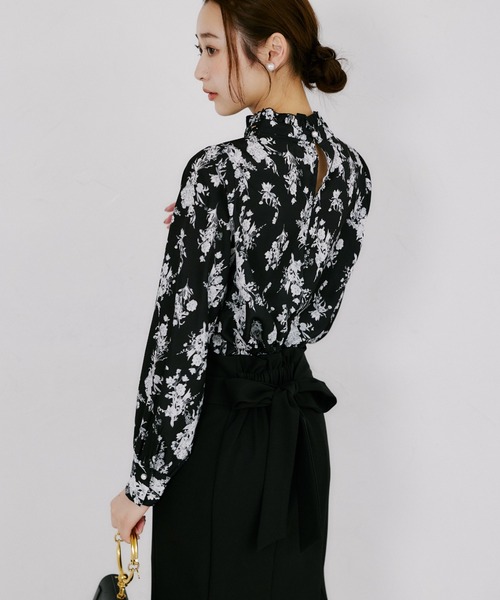 tocco closet(トッコ クローゼット)の「【ZOZO限定】パール×チェーンフリルネックアソートパターンブラウス(シャツ/ブラウス・レディース・ブラック/ホワイト/オフホワイト/ネイビー・M)」の19枚目の写真
