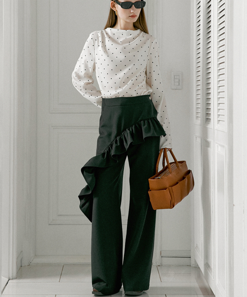 DEWEDEWE(デュイデュイ)の「ラッフルラップパンツ_ブラック(その他パンツ・レディース・その他・SMALL/MEDIUM)」の1枚目の写真