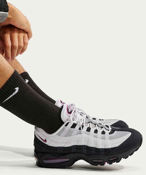 NIKE(ナイキ)の「ナイキ エア マックス 95 ビッグバブル "OG" メンズシューズ / Nike Air Max 95 Big Bubble "OG" Men's Shoes HM4740-016 Photon Dust(スニーカー・メンズ・グレー系その他・25.5/27.5/27/26.5/26/28/28.5)」の9枚目の写真