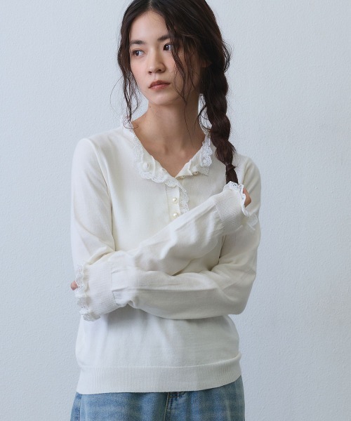 Clum(クルム)の「pearl button lace trim knit top / パールボタンレーストリムニットトップス(Tシャツ/カットソー・レディース・ホワイト/ブラック・FREE)」の22枚目の写真