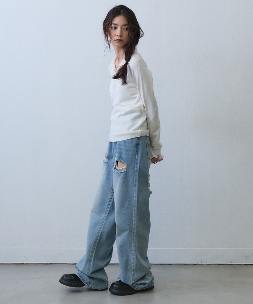 Clum(クルム)の「pearl button lace trim knit top / パールボタンレーストリムニットトップス(Tシャツ/カットソー・レディース・ホワイト/ブラック・FREE)」の6枚目の写真