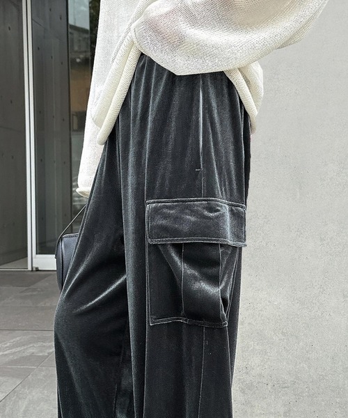 andme(アンドミー)の「ベロアイージーカーゴパンツ(その他パンツ・レディース・ブルー/ブラック・L/M)」の17枚目の写真