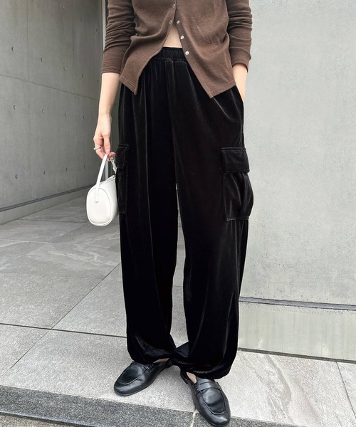 andme(アンドミー)の「ベロアイージーカーゴパンツ(その他パンツ・レディース・ブルー/ブラック・L/M)」の20枚目の写真