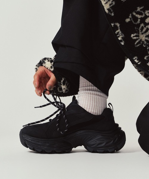 Knuth Marf（クヌースマーフ）の「Knuth Marf / クヌースマーフ orbit sneaker（スニーカー・レディース・ブラック・25cm/24cm/23cm）」の4枚目の写真
