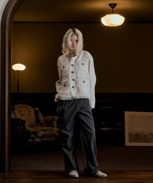 FEI-LANG（フェイラン）の「Tweed Jacket（ノーカラージャケット・メンズ・アイボリー/ブラック・MEDIUM/LARGE）」の13枚目の写真