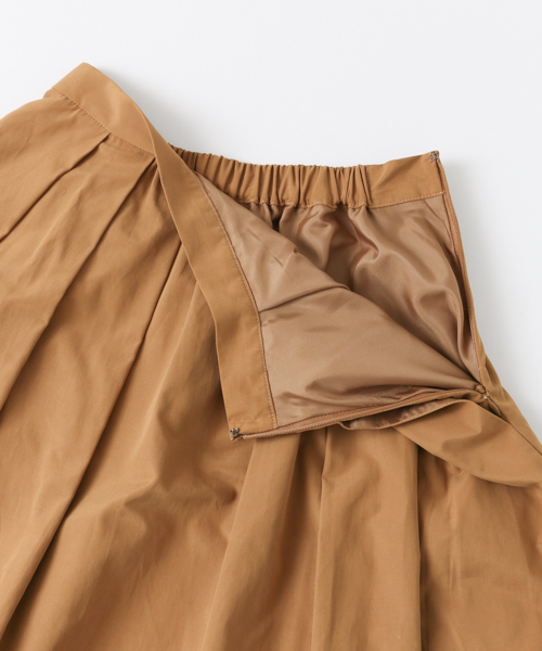 URBAN RESEARCH（アーバンリサーチ）の「 UR ピーチギャザーフレアスカート（スカート・レディース・キャメル/ベージュ/スミクロ・FREE）」の7枚目の写真