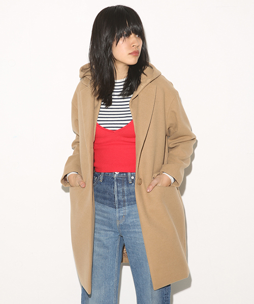 SLY（スライ）の「HOODED CHESTER SHORT COAT（チェスターコート・レディース・ネイビー/ベージュ/トップグレー・2/1）」の3枚目の写真