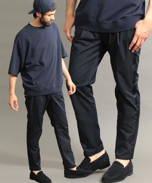 BEAUTY&YOUTH UNITED ARROWS（ビューティーアンドユースユナイテッドアローズ）の「BY サイドライン 1P パンツ ◆（スラックス・メンズ・ネイビー/ブラック・SMALL/MEDIUM/X-LARGE/LARGE）」の2枚目の写真