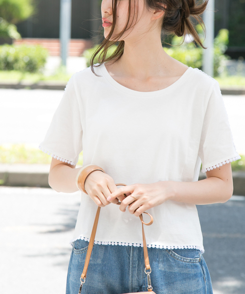 URBAN RESEARCH（アーバンリサーチ）の「つぶつぶレースTシャツ（Tシャツ/カットソー・レディース・カーキ/ブラック/イエロー/オフホワイト・FREE）」の2枚目の写真