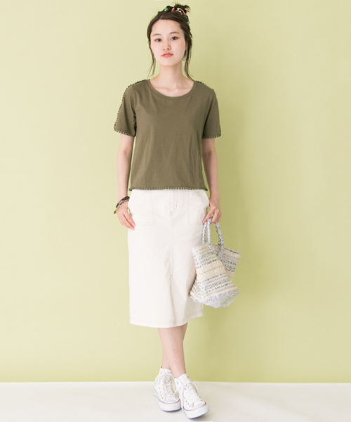 URBAN RESEARCH（アーバンリサーチ）の「つぶつぶレースTシャツ（Tシャツ/カットソー・レディース・カーキ/ブラック/イエロー/オフホワイト・FREE）」の8枚目の写真