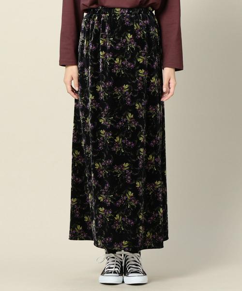 BEAUTY&YOUTH UNITED ARROWS（ビューティーアンドユースユナイテッドアローズ）の「BY ベロアプリントマキシスカート（スカート・レディース・ダークブラウン/ネイビー・FREE）」の4枚目の写真