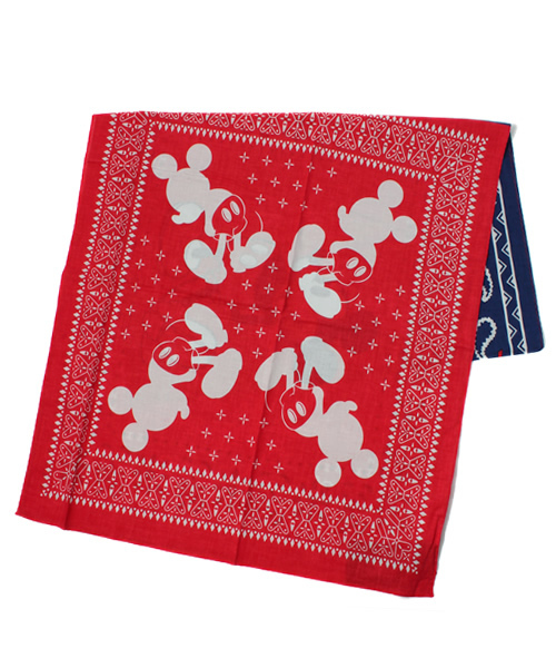 SHIPS JET BLUE(シップスジェットブルー)の「JB: ミッキー バンダナストール(マフラー・メンズ・ブラック/レッド/ネイビー・ONE SIZE)」の1枚目の写真