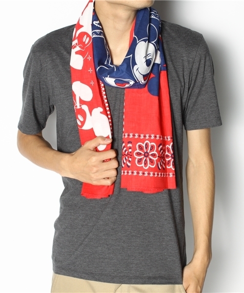 SHIPS JET BLUE(シップスジェットブルー)の「JB: ミッキー バンダナストール(マフラー・メンズ・ブラック/レッド/ネイビー・ONE SIZE)」の9枚目の写真