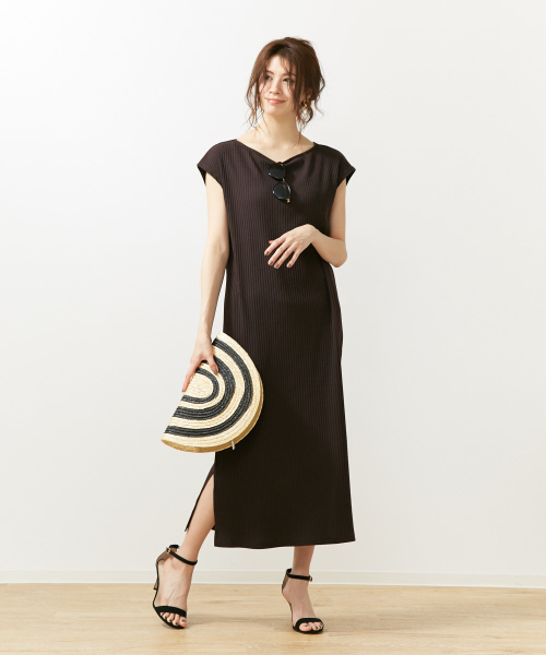 Rouge vif（ルージュヴィフ）の「バックデザインリブワンピース（ワンピース・レディース・サックスブルー/ピンク/チョコ/カーキ・FREE）」の16枚目の写真