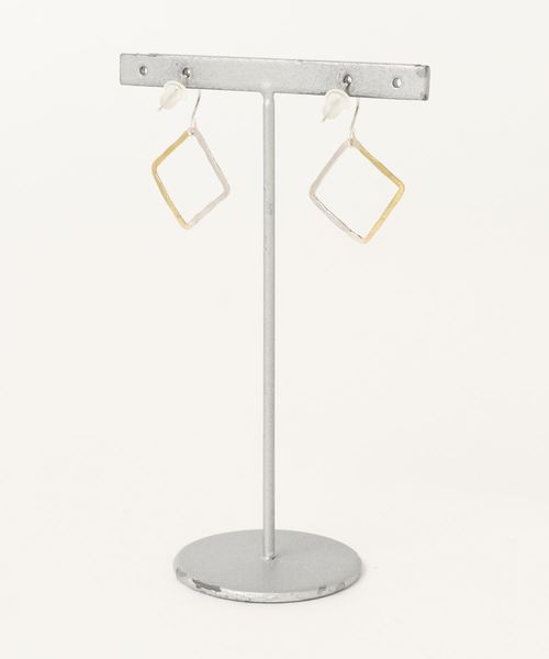 tone(トーン)の「【ray silver works】四角真鍮×シルバーピアス(ピアス(両耳用)・レディース・シルバー×ゴールド/ゴールド系その他・FREE)」の3枚目の写真