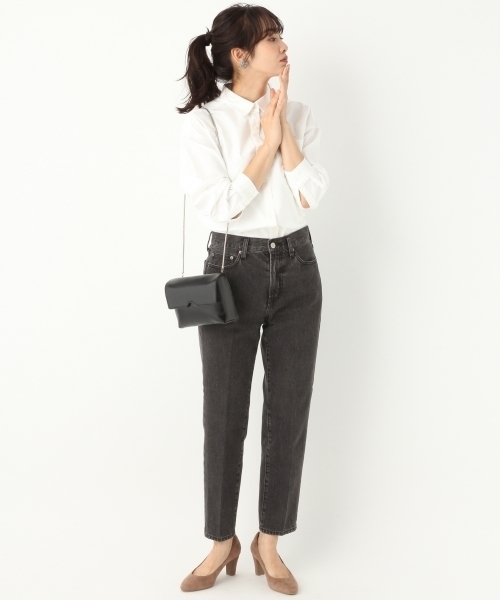 A part by（アパートバイ）の「デニムセンタープレスパンツ 798756（デニムパンツ・レディース・ブラック/ネイビー・MEDIUM/LARGE）」の3枚目の写真