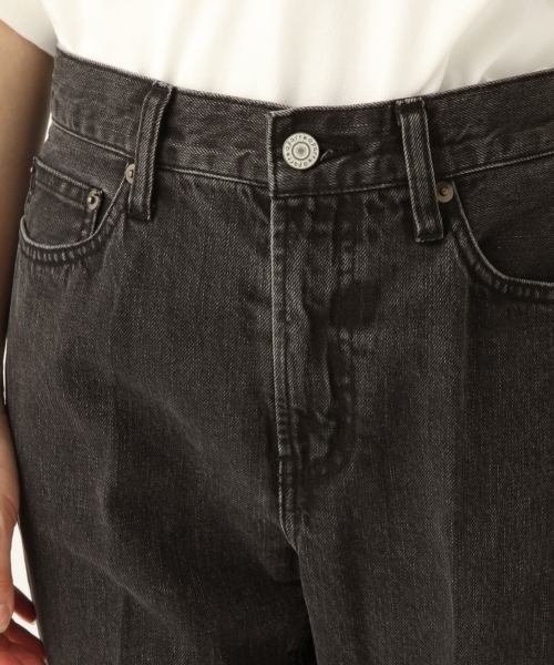 A part by（アパートバイ）の「デニムセンタープレスパンツ 798756（デニムパンツ・レディース・ブラック/ネイビー・MEDIUM/LARGE）」の6枚目の写真