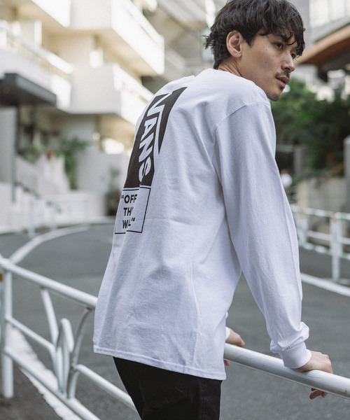 VANS(バンズ)の「別注:VANS/ヴァンズ Box Flying-V L/S T-Shirts(Tシャツ/カットソー・メンズ・ホワイト/ブラック・S/M/L)」の2枚目の写真