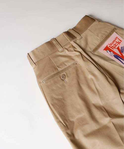 kha:ki（カーキ）の「「KHA:KI / カーキ」MIDRISE TAPERD CHINO　ミッドライズテーパードチノパンツ（チノパンツ・レディース・カーキ/ベージュ・1/2/0）」の22枚目の写真