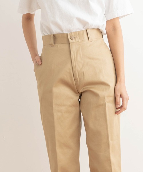 kha:ki（カーキ）の「「KHA:KI / カーキ」MIDRISE TAPERD CHINO　ミッドライズテーパードチノパンツ（チノパンツ・レディース・カーキ/ベージュ・1/2/0）」の11枚目の写真