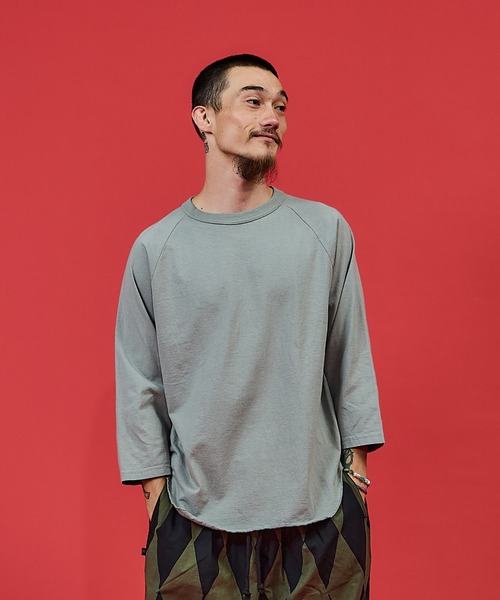 WALLA WALLA SPORT（ワラワラスポーツ）の「3/4 BASEBALL TEE SOLID / 3/4 ベースボールT ソリッド（Tシャツ/カットソー・メンズ・パープル/ブラック/ホワイト/ベージュ/モカ/チャコール/インディゴブルー/ブラック系その他/ブルー系その他/アイボリー/ネイビー/ピンク系その他/ダークカーキ/グリーン系その他/ブルー系その他2/アーミー/ブラウン系その他/ブルー系その他3/ピンク系その他2/その他/イエロー/グリーン/オレンジ/ロイヤルブルー/グリーン系その他2/ピンクベージュ/バイオレット/オレンジ系その他/モーブ系/レッド系その他2/グレイッシュベージュ/ピンク系その他3/黄土色系/ライトグレー系1/グレイッシュブルー/黄土色系1/エメラルドブルー/マジェンタ/マスタード/レンガ/グリーン系その他3/グレー/ダークブラウン/グリーン系その他4/ワイン系2/イエロー系その他3・SMALL/MEDIUM/LARGE/X-LARGE/XX-LARGE/XXX-LARGE）」の4枚目の写真