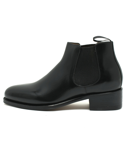 ODETTE E ODILE（オデットエオディール）の「ジャラン スリウァヤ/J/S サイドゴアSBT ショートブーツ#（ブーツ・レディース・ブラック・25cm/23cm/24cm）」の2枚目の写真