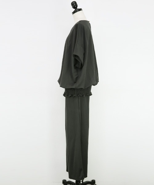 and it_（アンドイット）の「ひんやりタッチワイドプルオーバー×パンツセットアップ(2点set)（セットアップ・レディース・カーキ/ブラック/オレンジ/ライトブラウン/ベージュ/グリーン系その他/グレイッシュブルー/オリーブ/ダークグレー/スモークピンク/サックスブルー/ライトグレー・L/M）」の15枚目の写真