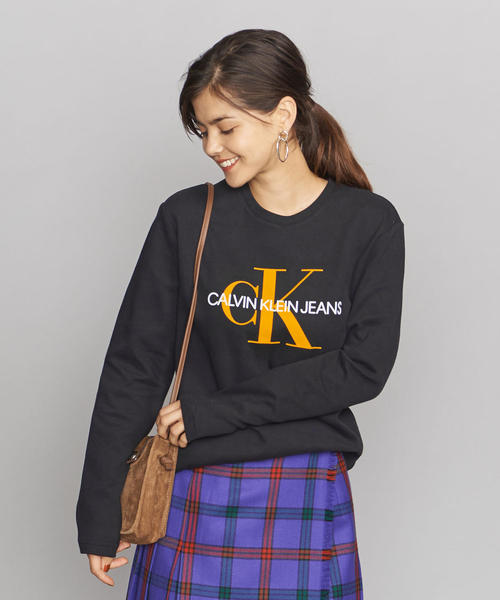 BEAUTY&YOUTH UNITED ARROWS(ビューティーアンドユースユナイテッドアローズ)の「<Calvin Klein Jeans>モノグラムロングスリーブTシャツΨ(Tシャツ/カットソー・レディース・ブラック・SMALL)」の1枚目の写真